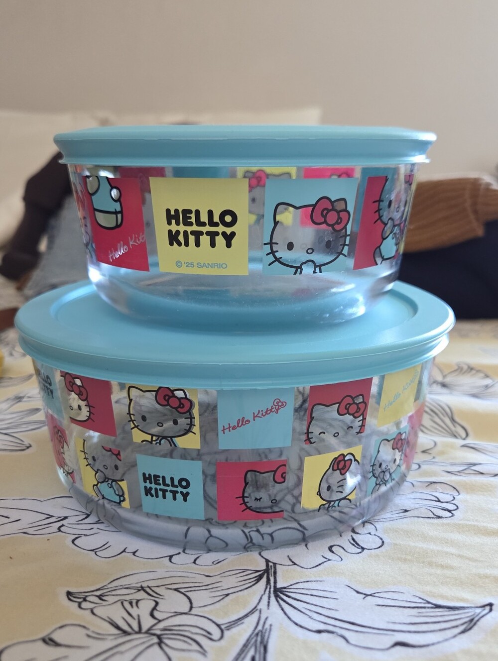 Set Of 2 Hello Kitty Pyrex Food Storage